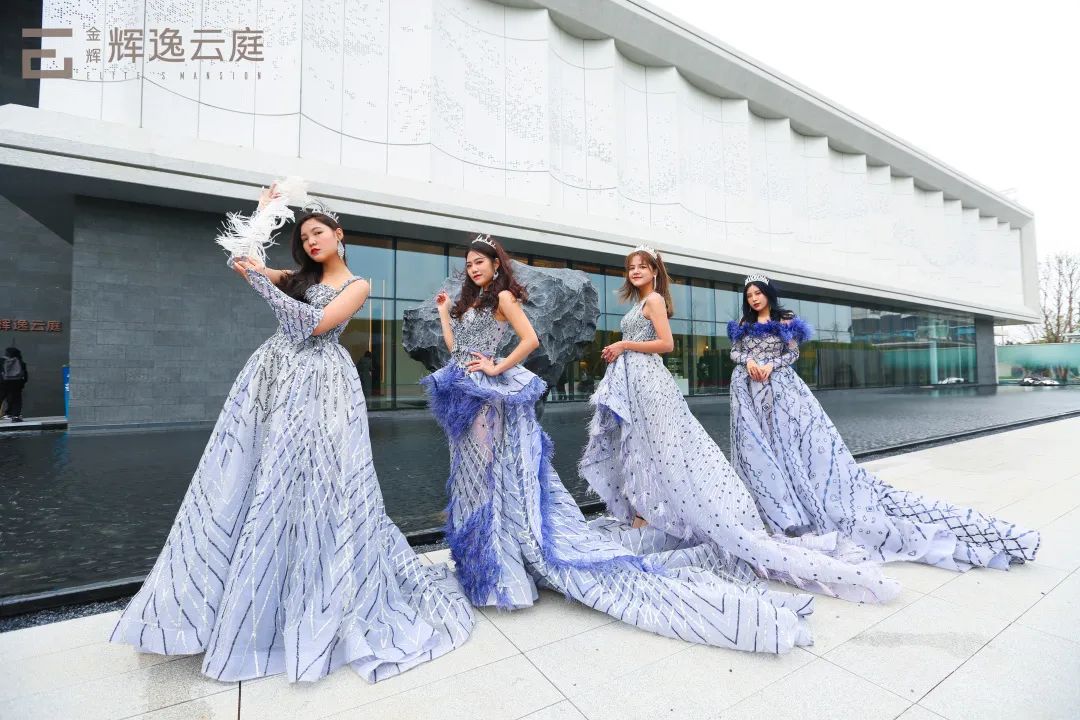 金輝輝逸云庭營銷中心開放現場實景圖